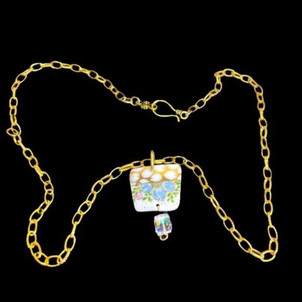 Broken China Artisan Pendant from a Vint English Fine China Cup & Crystal Dangle - Picture 12 of 17